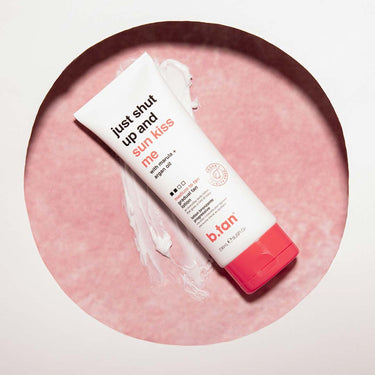 ayay-just-shut-up-and-sunkiss-me-autoabbronzante-quotidiano-abbronzatura-medio-intensa-2